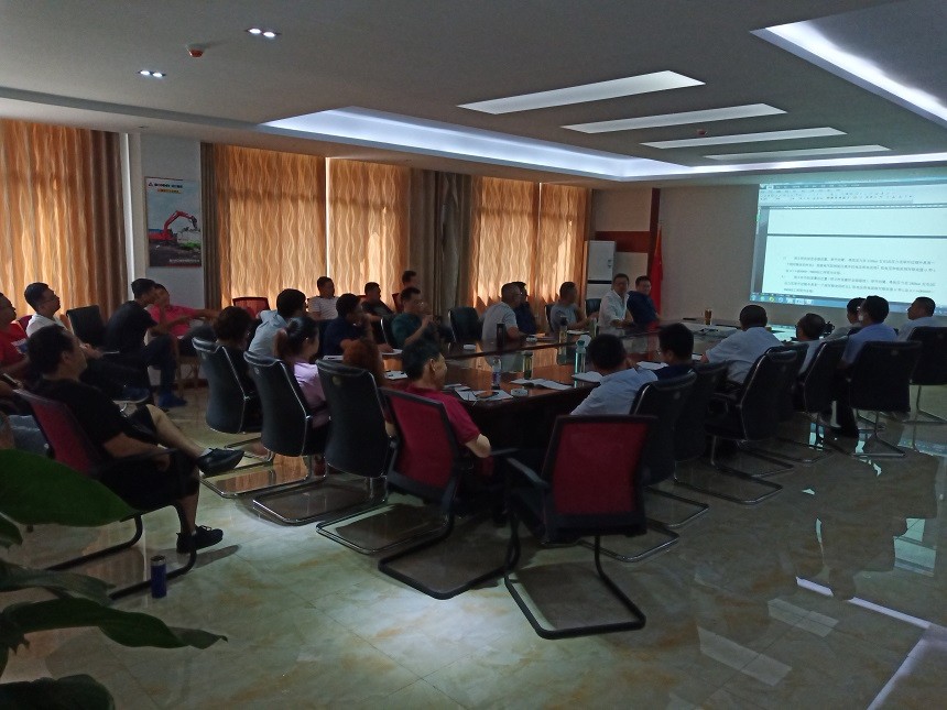 電動(dòng)報(bào)廢汽車拆解機(jī)產(chǎn)品培訓(xùn)