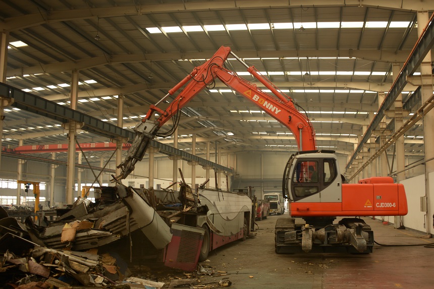 電動(dòng)報(bào)廢汽車(chē)拆解機(jī)