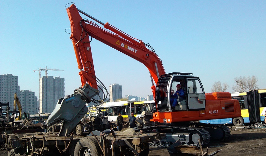 汽車(chē)拆解機(jī)