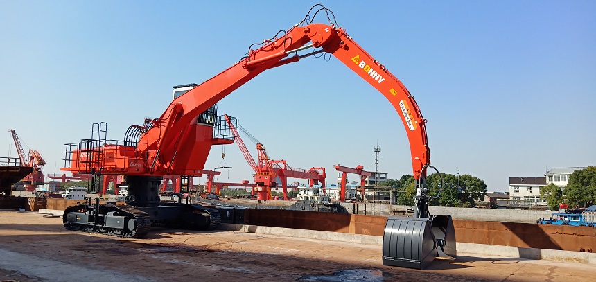 電動貝殼抓斗抓料機.jpg 電動貝殼抓斗抓料機.jpg